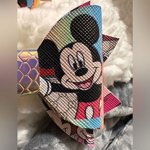 New Ineffable Mickey Mouse & Minnie 2pcs Hair
Accessories Hair/ spectacular bows - Picture 7 of 17